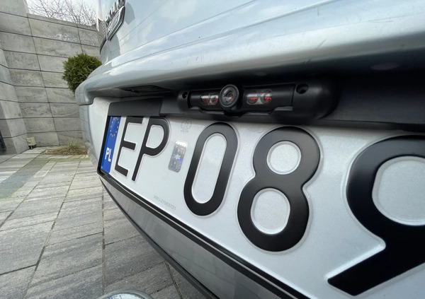 Volkswagen Polo cena 11900 przebieg: 197723, rok produkcji 2005 z Ostrowiec Świętokrzyski małe 562